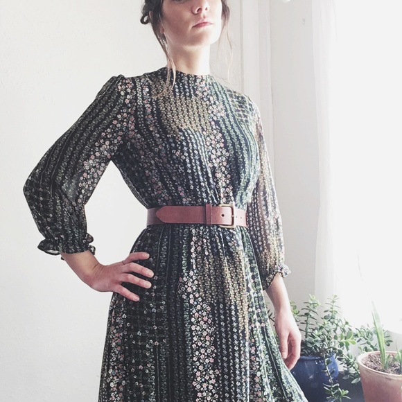 🌻SOLD🌻 on Depop - Picture 3 of 6